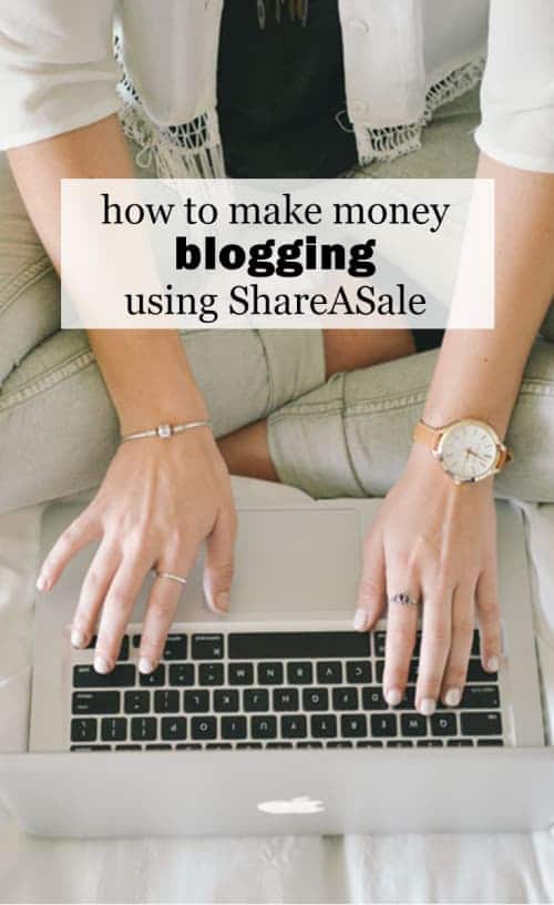 How To Make Money Blogging Using ShareASale :: I love that I can do something I really enjoy from the comfort of my home and make some money to boot and I want to show you how you can do it, too. And it's so, so EASY! So read on to learn how to make money blogging using ShareASale!