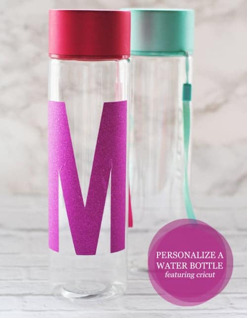 Personalize Your Refillable Water Bottle With Your Initial And Your Cricut Explore Air #Cricut #DIY #vinyl